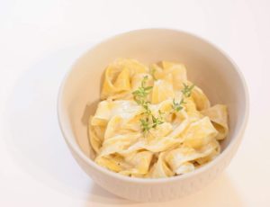 Tagliatelle al limón con agua de mar